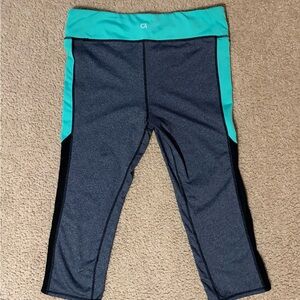 GAP ladies ' Dark Heather Capri Leggings with Teal Waistband